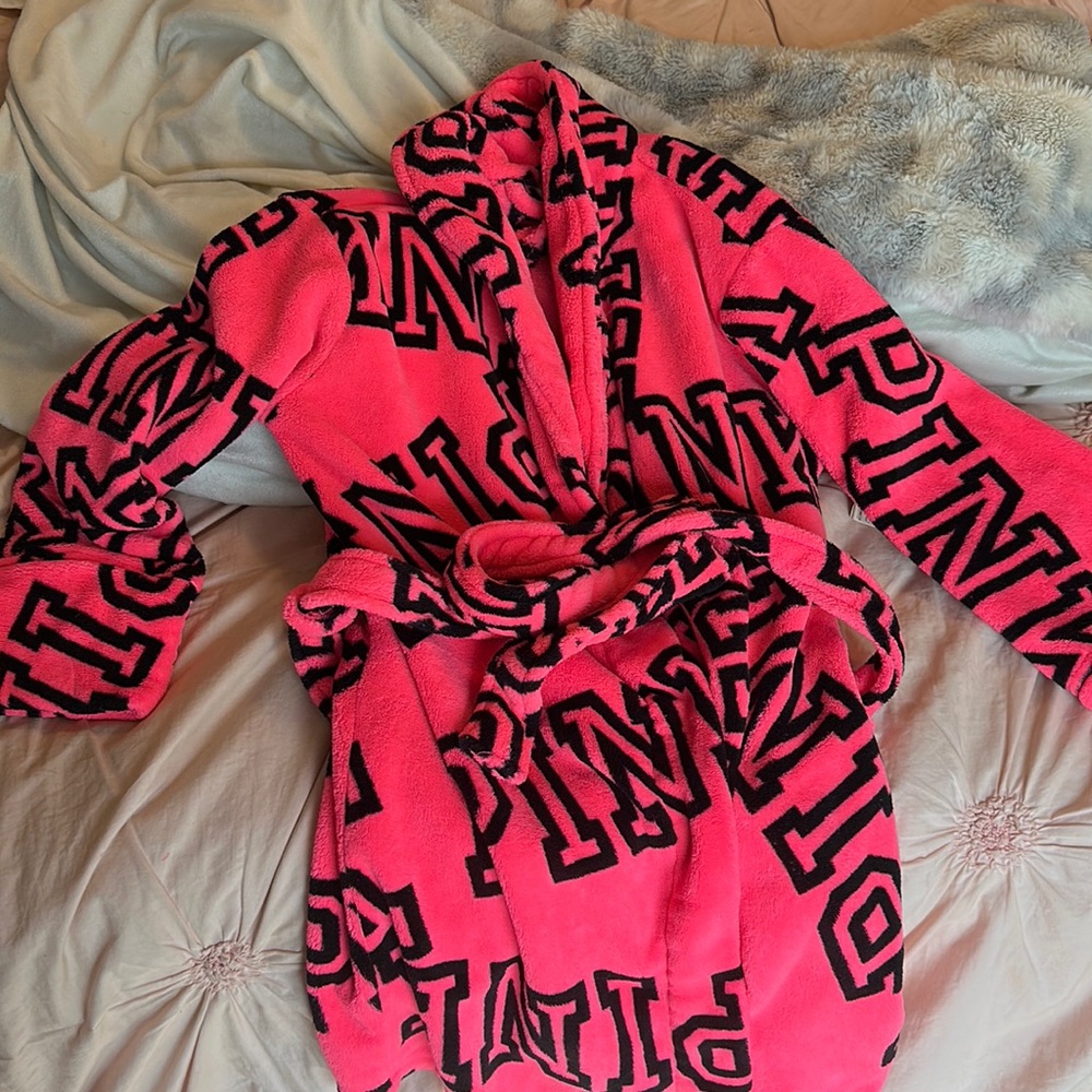 PINK robe